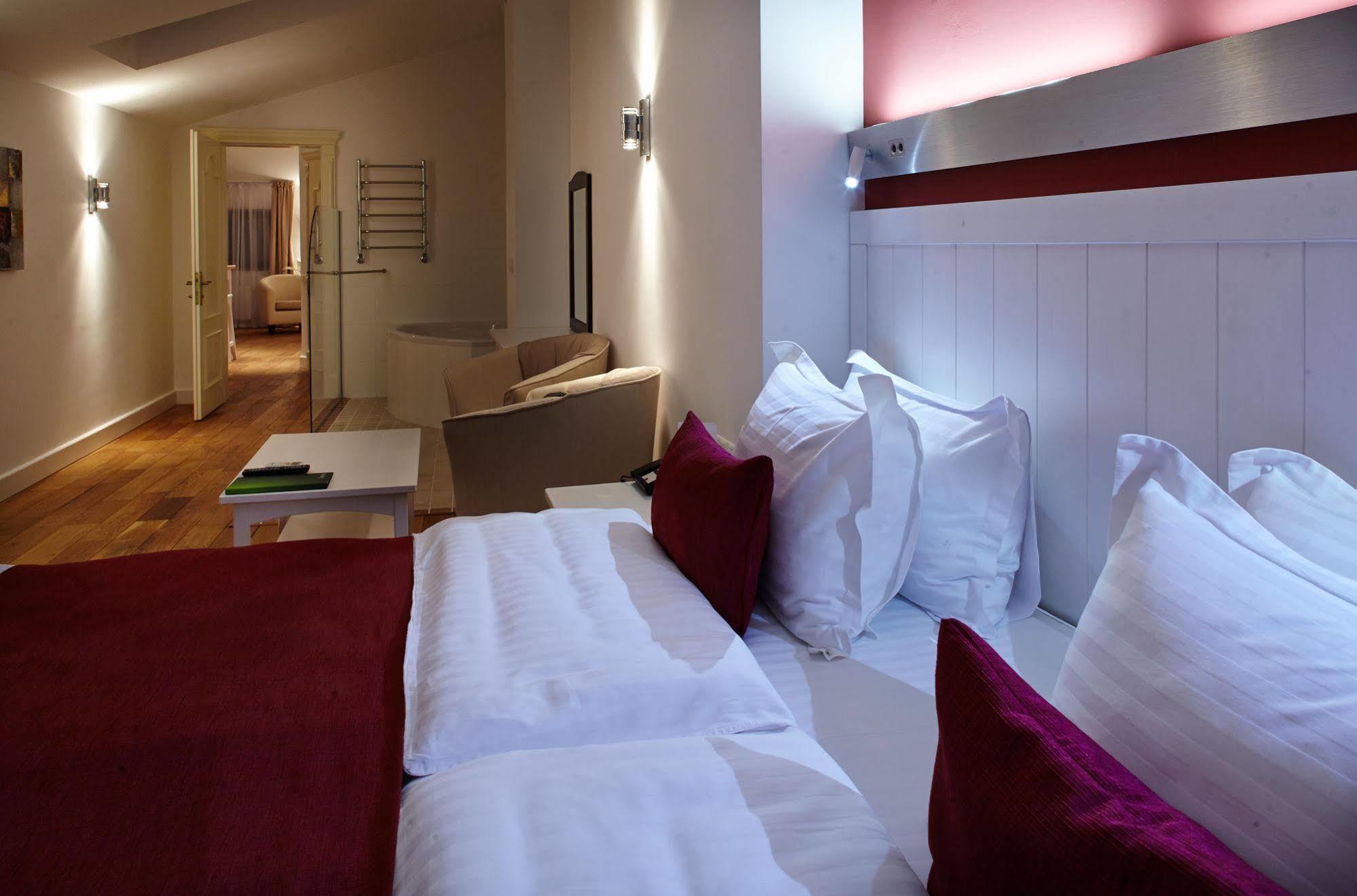 Rudolfo Hotel Lviv Eksteriør billede